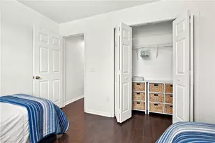 367 Dover Pl, Naples, FL 34104 - Photo 26