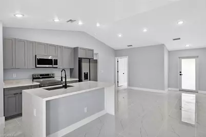 341 Long Ave S, Lehigh Acres, FL 33974 - Photo 6