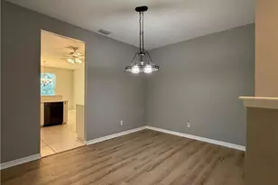 1340 Charleston Square Dr, Naples, FL 34110 - Photo 12