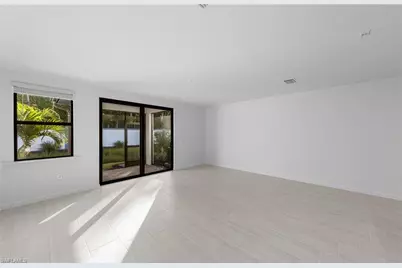 27806 Solis Grande Dr, Bonita Springs, FL 34135 - Photo 14