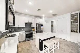 7670 Jacaranda Ln, Naples, FL 34114 - Photo 10