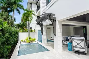 930 9th St S, Naples, FL 34102 - Photo 2