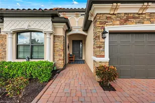 28112 Kerry Ct, Bonita Springs, FL 34135 - Photo 2