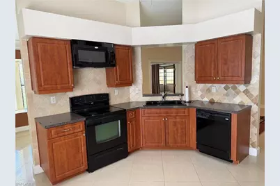 13250 Radcliffe Dr W, Fort Myers, FL 33966 - Photo 12