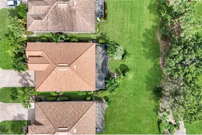 9090 Limestone Ln, Naples, FL 34120 - Photo 32