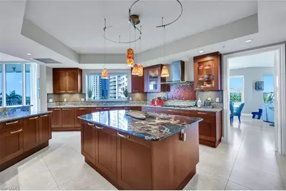 13675 Vanderbilt Dr #510, Naples, FL 34110 - Photo 10