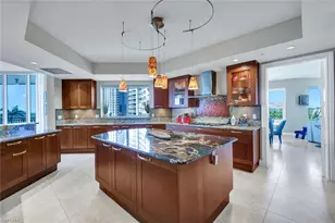 13675 Vanderbilt Dr, Naples, FL 34110 - Photo 10