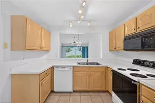 768 Landover Cir, Naples, FL 34104 - Photo 4