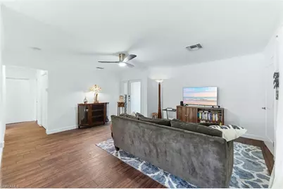 220 Lanchester Ct #32, Naples, FL 34112 - Photo 8
