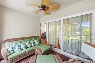 220 Lanchester Ct, Naples, FL 34112 - Photo 32