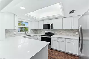 220 Lanchester Ct, Naples, FL 34112 - Photo 14