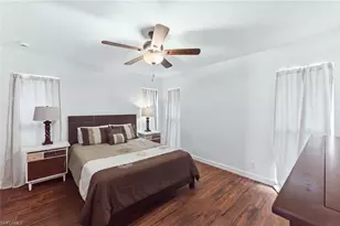 220 Lanchester Ct, Naples, FL 34112 - Photo 18
