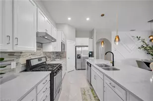 19649 Aqua View Ln, Estero, FL 33913 - Photo 16