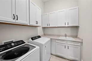 2004 Don Benito Wy, Naples, FL 34120 - Photo 32
