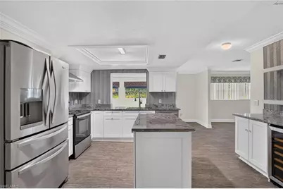 450 Huntington Dr, Naples, FL 34109 - Photo 4