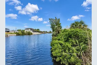 1626 NW 37th Pl, Cape Coral, FL 33993 - Photo 4