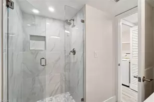 29 High Point Cir E, Naples, FL 34103 - Photo 22