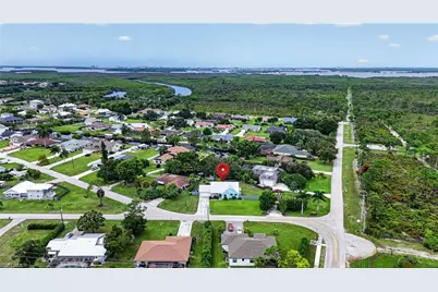 20520 Pine Tree Ln, Estero, FL 33928 - Photo 44