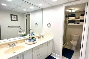 555 Park Shore Dr, Naples, FL 34103 - Photo 24