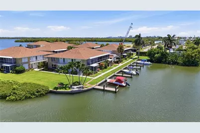 330 Kon Tiki Dr #D6, Naples, FL 34113 - Photo 1