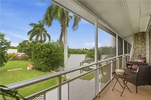 330 Kon Tiki Dr, Naples, FL 34113 - Photo 10