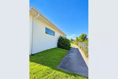 2469 29th Ave NE, Naples, FL 34120 - Photo 38