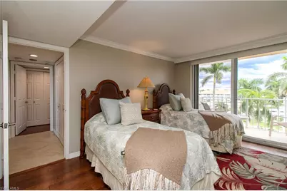 10701 Gulf Shore Dr #502, Naples, FL 34108 - Photo 10