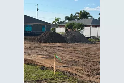 1003 Santa Barbara Blvd N, Cape Coral, FL 33993 - Photo 4