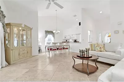 237 Fox Den Cir, Naples, FL 34104 - Photo 4