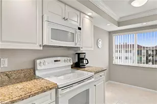 3410 Gulf Shore Blvd N, Naples, FL 34103 - Photo 12