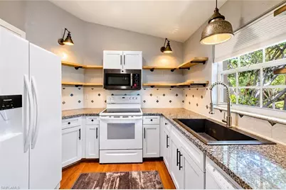 3795 Fieldstone Blvd #106, Naples, FL 34109 - Photo 2