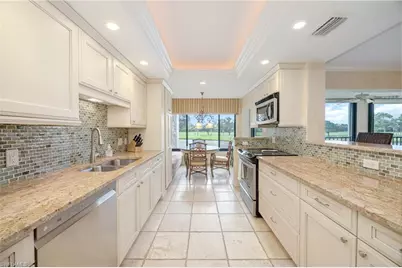 225 Wildwood Ln, Naples, FL 34105 - Photo 8