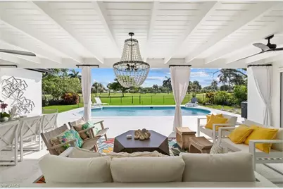 2728 Crayton Rd, Naples, FL 34103 - Photo 2