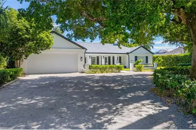 2728 Crayton Rd, Naples, FL 34103 - Photo 1