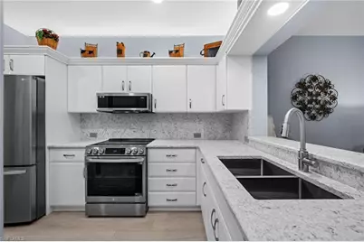 14580 Daffodil Dr #703, Fort Myers, FL 33919 - Photo 4