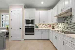 12735 Kinross Ln, Naples, FL 34120 - Photo 14
