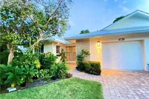 4728 West Blvd, Naples, FL 34103 - Photo 1