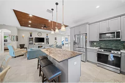 2291 Thomasson Dr, Naples, FL 34112 - Photo 10