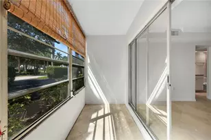72 7th St S, Naples, FL 34102 - Photo 20
