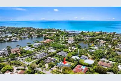 2700 Treasure Ln, Naples, FL 34102 - Photo 40