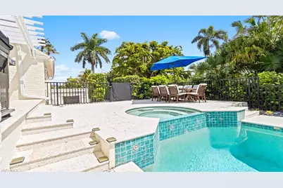2700 Treasure Ln, Naples, FL 34102 - Photo 30