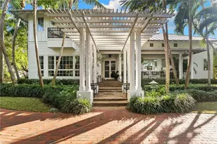 1800 Gordon Dr, Naples, FL 34102 - Photo 4