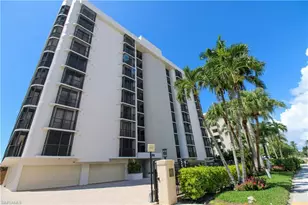 9653 Gulf Shore Dr, Naples, FL 34108 - Photo 4