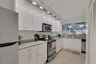 4410 Chantelle Dr, Naples, FL 34112 - Photo 14