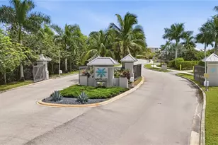 178 Indies Dr E, Naples, FL 34114 - Photo 36