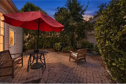 2660 Aft Ave, Naples, FL 34109 - Photo 6