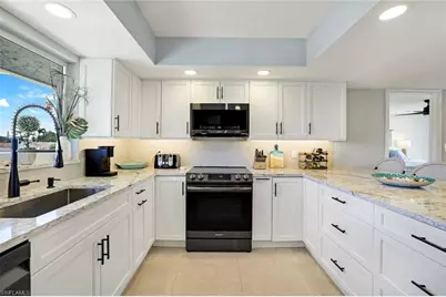 112 Penny Ln #6, Naples, FL 34112 - Photo 4