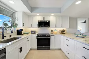 112 Penny Ln, Naples, FL 34112 - Photo 4