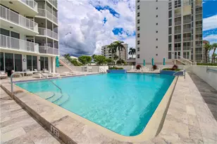 10701 Gulf Shore Dr, Naples, FL 34108 - Photo 4