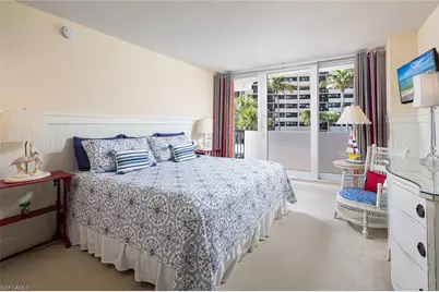 4005 Gulf Shore Blvd N #100, Naples, FL 34103 - Photo 16
